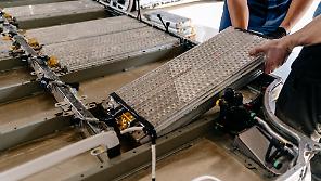 Stop alle esenzioni per chi produce impianti di accumulo. Pagheranno una quota per usufruire delle reti