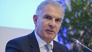 Volano i ricavi di Lufthansa, utili in calo. E mette nel mirino Tap Air Portugal