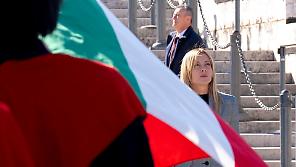 Meloni: &laquo;Non si vota su di me&raquo;. Schlein: &laquo;Strumentalizza l&rsquo;attualit&agrave;&raquo;