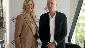 Feltrinelli, utile pi&ugrave; che raddoppiato. &laquo;Hoepli? Attenti alla liquidazione&raquo;