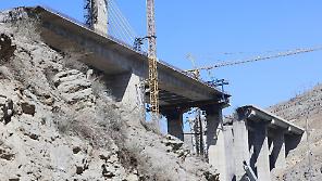 Teheran abbatte un caccia americano. Colpito anche l'elicottero impegnato nella ricerca dei due piloti dispersi