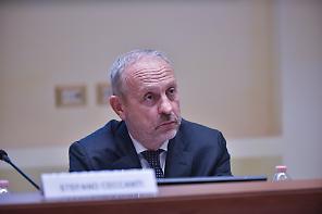 &Egrave; scontro con le opposizioni. &laquo;Irricevibile, altre le priorit&agrave;&raquo;. Il costituzionalista Ceccanti: &laquo;Rischio bocciatura della Corte&raquo;