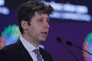 OpenAI ci ripensa dopo le critiche. Modificato l&rsquo;accordo col Pentagono. Anthropic prepara la battaglia legale