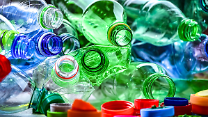 Plastica, eterno dibattito. L&rsquo;import cinese frena il riciclo