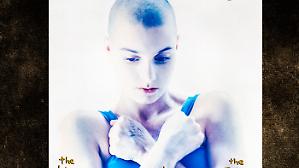 Da ascoltare e riscoprire, una voce spiazzante