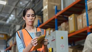 Oxfam, i salari sono fermi ma crescono i miliardari
