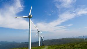 Eolico e solare, nuovo record in Europa. Superati i fossili