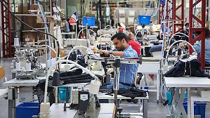 Eurozona, bene la manifattura. Livelli minimi per i servizi a gennaio