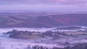 Contesto inglese e dinamiche universali: l&rsquo;orrore come rivoluzione