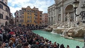 L&rsquo;overtourism si contiene a partire dai dati sugli spostamenti