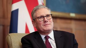 E Starmer riallaccia i rapporti con Pechino