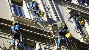 EdiliziAcrobatica in controtendenza. Le attivit&agrave; estere trainano i ricavi. Ma nel primo semestre non c&rsquo;&egrave; utile