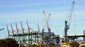 Ilva, il Governo convoca i sindacati. Ma Taranto sciopera per la sicurezza