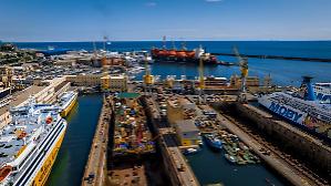 Porti liguri, nel &rsquo;25 traffico record per i container