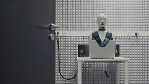 Lydia, la voce meccanica del supervisore tedesco