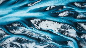 I fiumi sono verbi: conversazione con Robert Macfarlane 