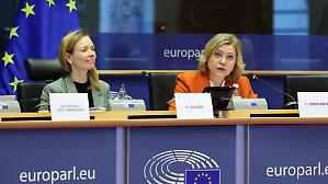 Nuove tasse alle Big Tech per finanziare il bilancio 
