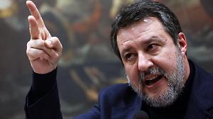 Ponte di Salvini, si riparte dal via. Il Ministro: &laquo;No, l&rsquo;iter non &egrave; azzerato&raquo;