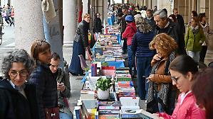 Le librerie sopravvivono creando comunit&agrave; attiva. Ma le politiche per la lettura vanno ripensate
