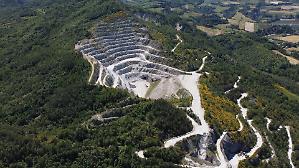 A Casola il gesso vale pi&ugrave; del turismo. Saint-Gobain ritira il ricorso al Tar. L&rsquo;Unesco non fermer&agrave; la cava attiva