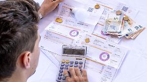 Decreto bollette ancora da limare. Divisioni sui tagli imposti alle utility