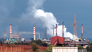 Sull&rsquo;ex Ilva il ministro tergiversa. Closing forse entro aprile. Orsini: &laquo;Va salvata in ogni forma&raquo;