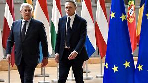 Caos dazi, l&rsquo;Ue rinvia la ratifica dell&rsquo;accordo. Tajani alle imprese: &laquo;Continuate a investire negli Usa&raquo;