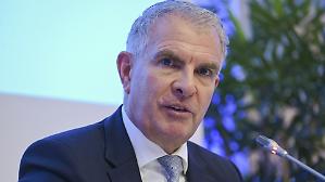 Volano i ricavi di Lufthansa, utili in calo. E mette nel mirino Tap Air Portugal