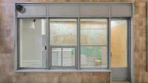 Spazi ridotti per ospitare l&rsquo;arte. Si diffondono le mini gallerie  
