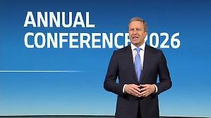 Bmw fa eccezione. Profitti e vendite stabili nel 2025