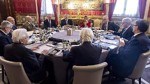 Vertici dello Stato al Quirinale: &laquo;Le iniziative unilaterali indeboliscono l&rsquo;ordine globale&raquo;