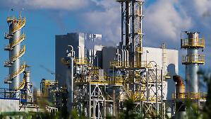 Blocco dello Stretto, la Cina limita l&rsquo;export di fertilizzanti