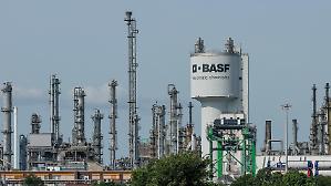Il colosso della chimica Basf apre un impianto in Cina. E potrebbe guadagnare dall&rsquo;aumento dei prezzi energetici
