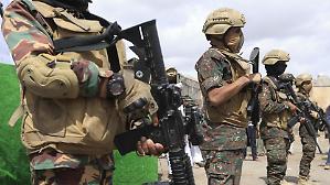 Le minacce degli Houthi nel Mar Rosso riaccendono i timori per Suez il petrolio si rafforza oltre 100 dollari