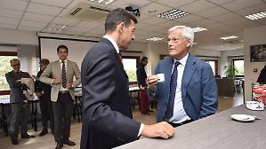 Shopping per Segafredo. Prese le cialde On Caff&eacute; per crescere in Italia