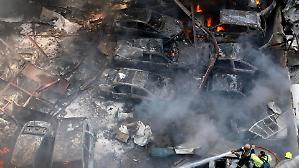 I raid israeliani sul Libano minacciano il cessate il fuoco. Si (ri)chiude Hormuz