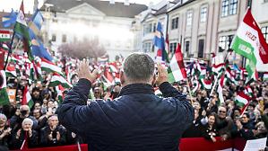 L&rsquo;Ungheria diventa terreno di sfida per interessi europei, americani e russi 
