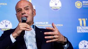 L'apertura di Descalzi diventa un caso: &laquo;Venga a spiegare in Parlamento&raquo;
