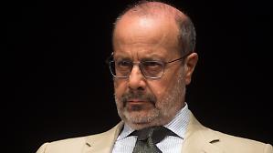 Vian: &laquo;Le parole sul Papa? Un autogol: molti cattolici hanno votato per il tycoon&raquo;