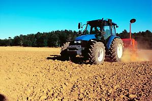 Macchine trattrici, 2025 a doppia cifra dopo tre anni di cali