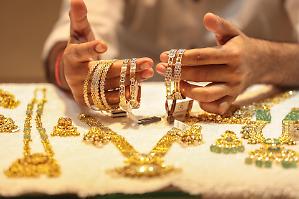 Oro, nel 2025 il settore frena. Fatturato a -5,1%, produzione a -13%
