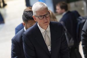 Eterno iPhone. Ricavi e utile oltre le stime per Apple. Traina la &laquo;domanda sbalorditiva&raquo; di smartphone