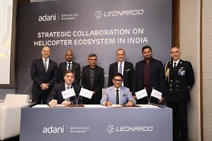 Leonardo sigla un accordo con Adani Defence. Produrr&agrave; elicotteri in India di elicotteri in India