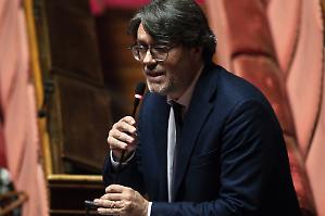 Le opposizioni sulle barricate. Il Pd: &laquo;Rischio inefficienze&raquo;. Avs: &laquo;Furbizie&raquo;