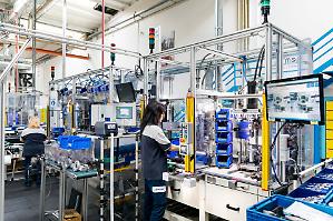 Bonfiglioli robotizza i magazzini. Scatta la protesta sindacale a Bologna