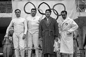 &laquo;Guardate lo stadio Olimpico gremito&raquo;. &laquo;L'Inno di Mameli accoglie il Presidente&raquo;. Cos&igrave; iniziarono i Giochi di Roma 1960