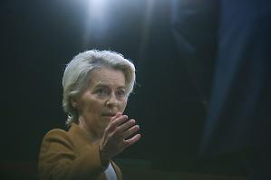 Energia, il piano Von der Leyen per tagliare i costi alle imprese 