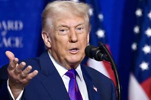 Trump inaugura il Board of Peace e annuncia: &laquo;Washington contribuir&agrave; con 10 miliardi di dollari&raquo;
