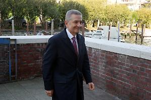 Panetta: &laquo;Dazi? Finora pagano gli americani&raquo;
&laquo;Alle banche serve pi&ugrave; coraggio&raquo;