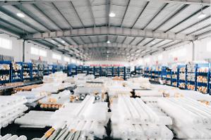 Shopping per Limonta. Acquisite Novaresin e Pirandello & Gregorini